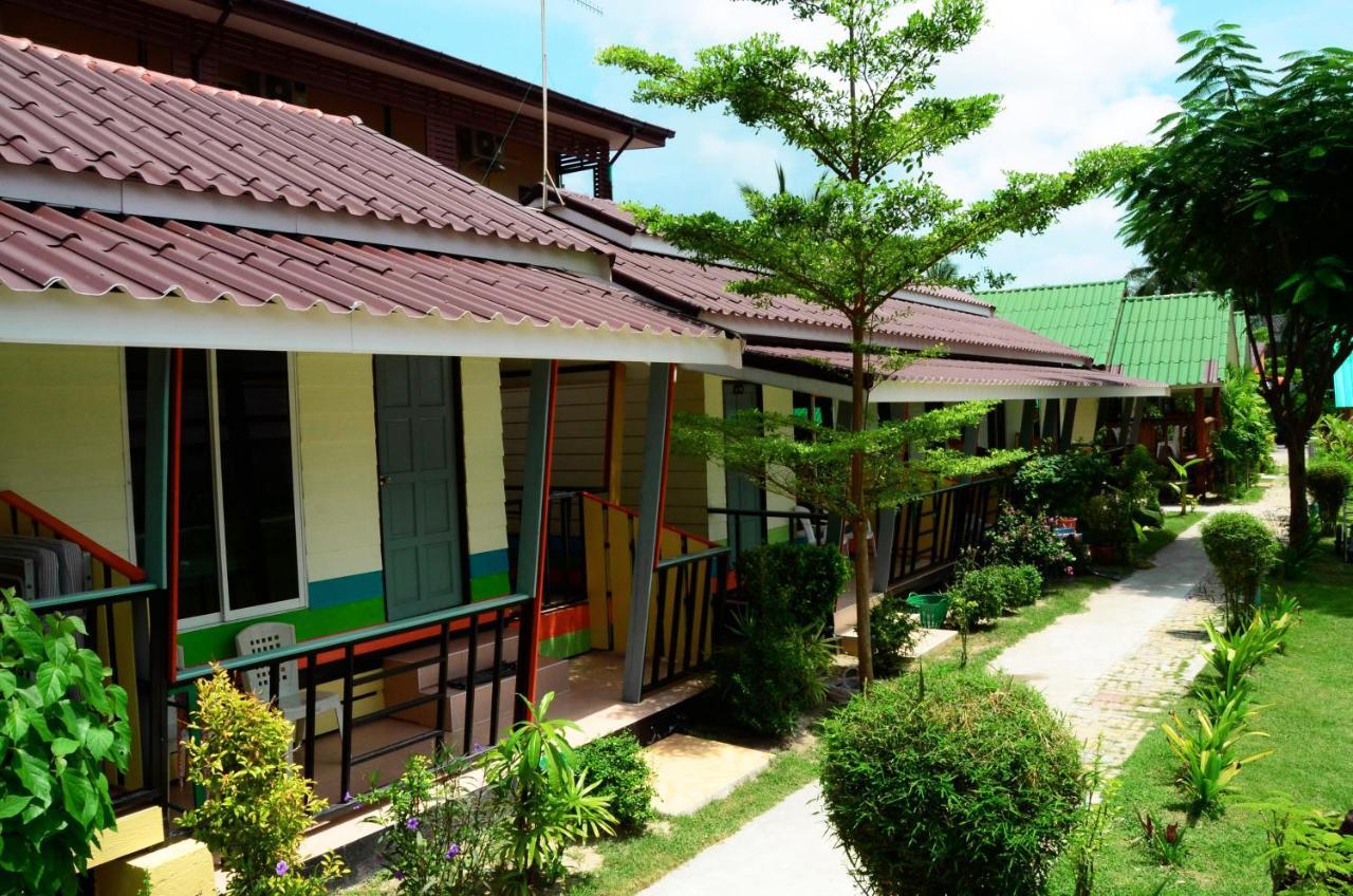 Chongkhao Resort- Phi Phi Island Exterior photo